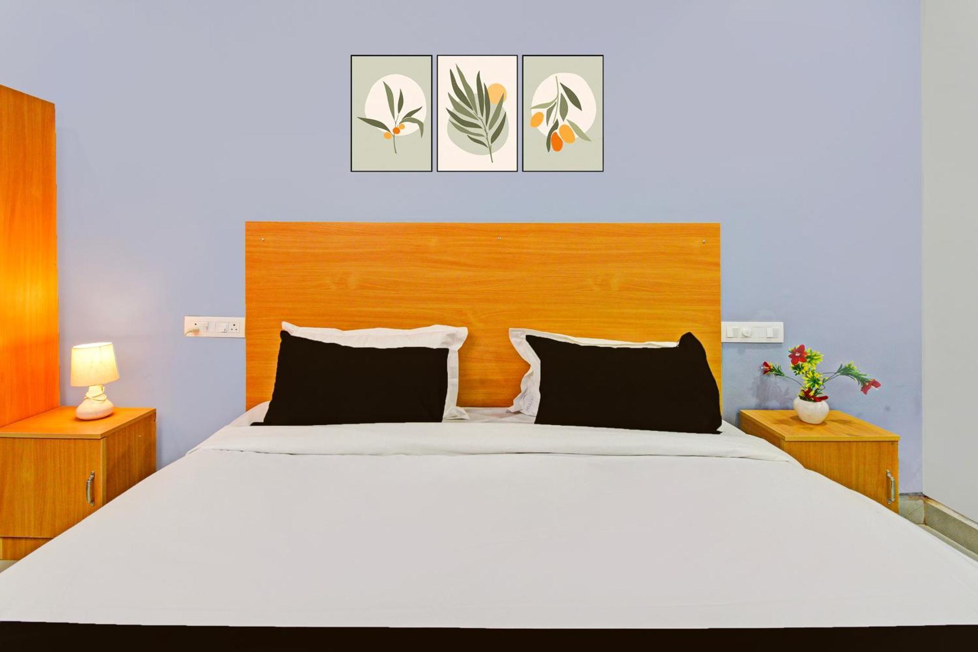 Hotel O Rbs Square Inn Uppal Haïdarabad Extérieur photo